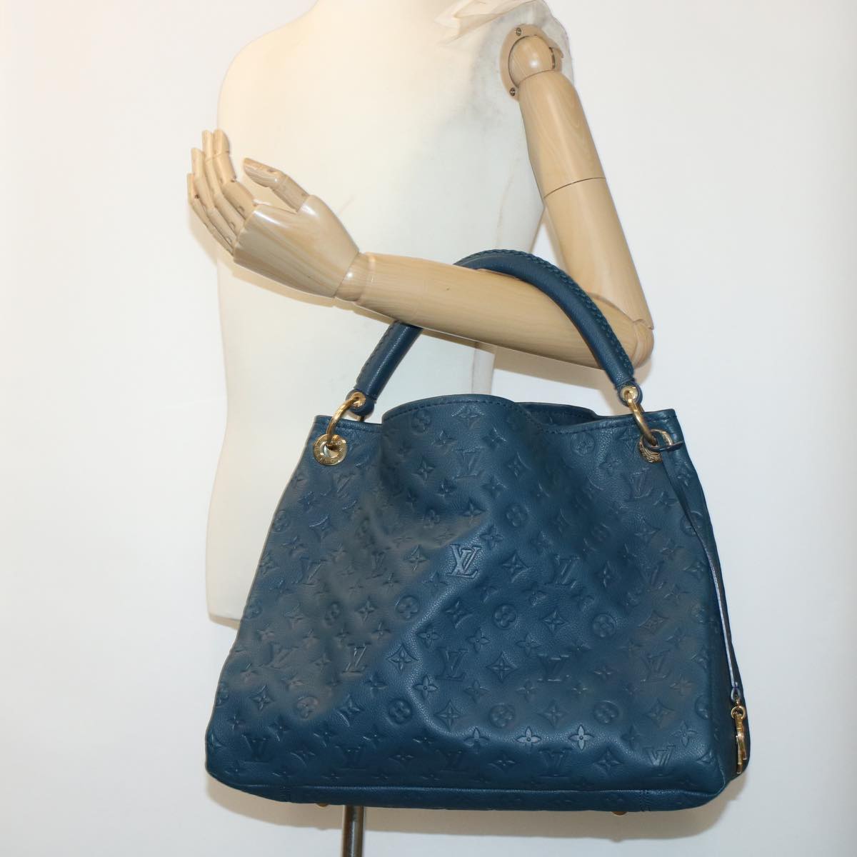 LOUIS VUITTON Monogram Empreinte Artsy MM Shoulder Bag Navy M93450 ki3041