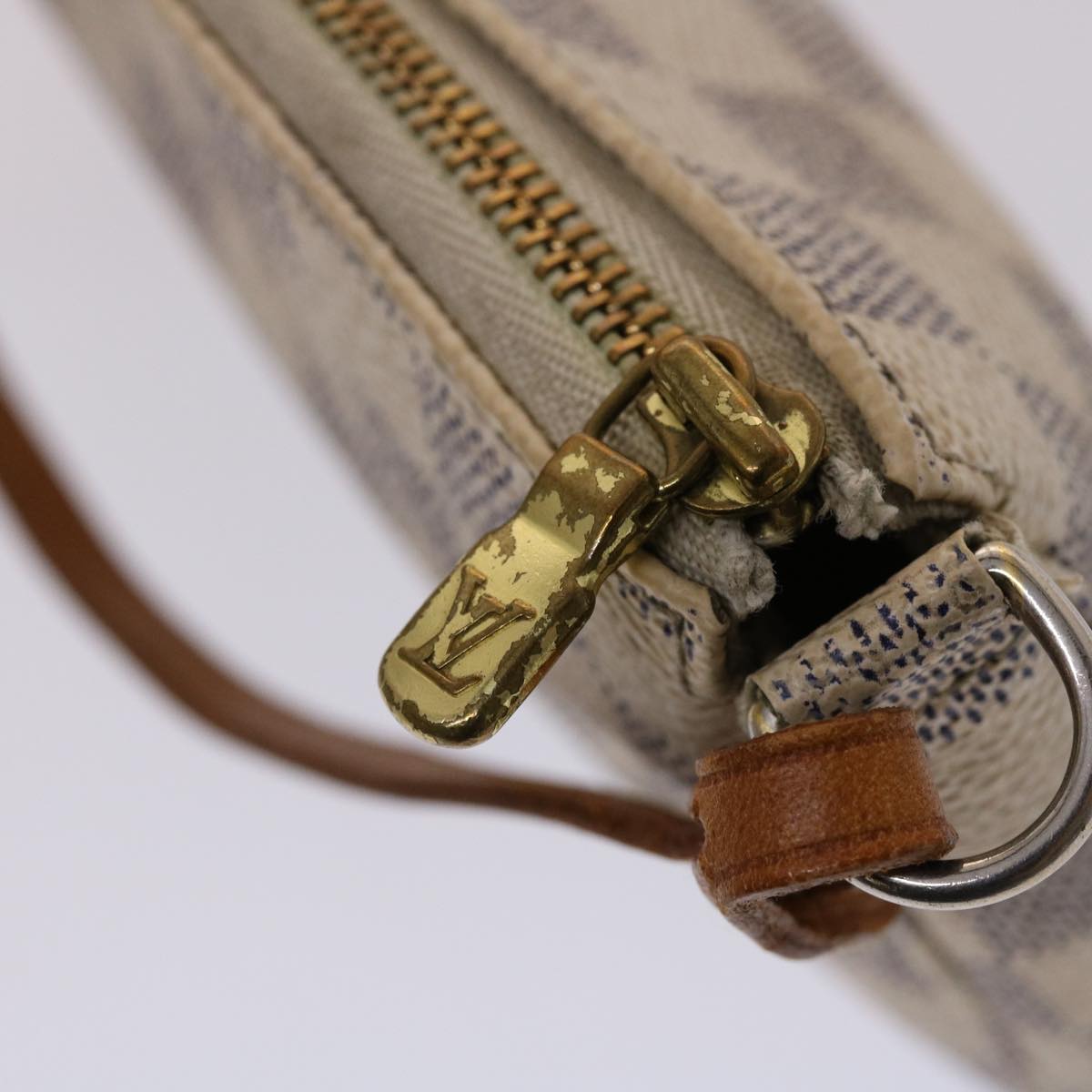 LOUIS VUITTON Damier Azur Pochette Accessoires Pouch N51986 LV ki3123