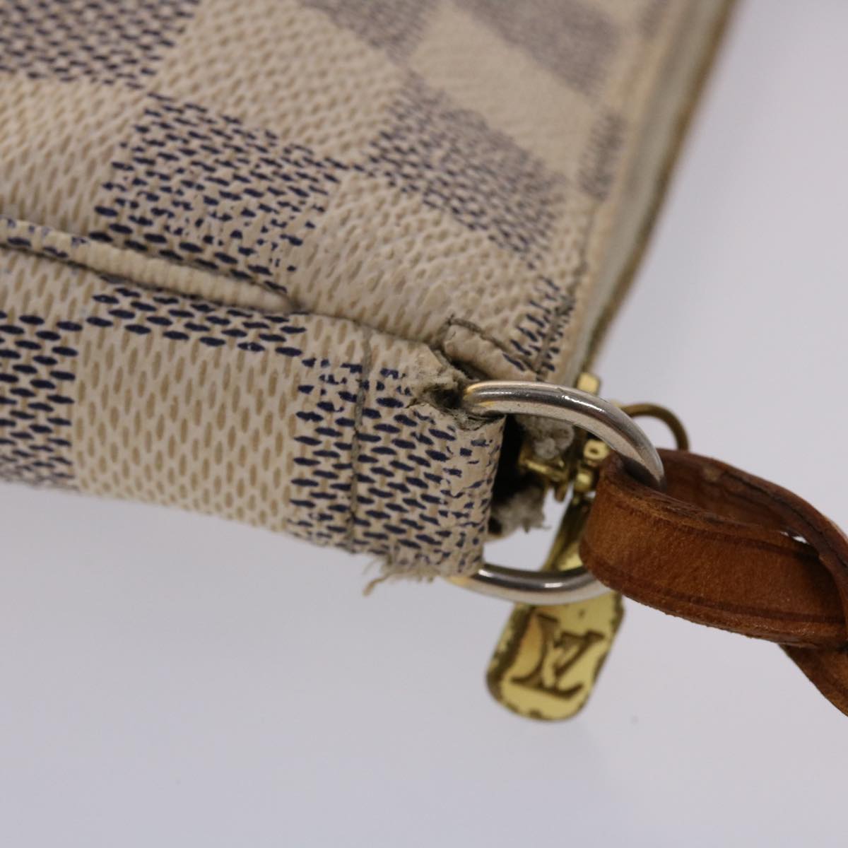 LOUIS VUITTON Damier Azur Pochette Accessoires Pouch N51986 LV ki3123