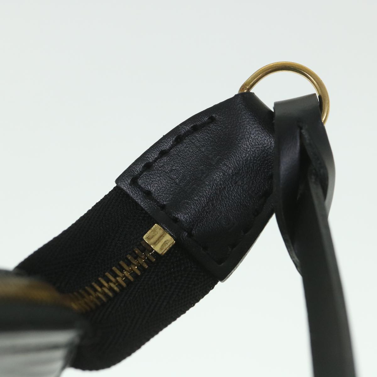 LOUIS VUITTON Epi Pochette Accessoires Pouch Black M52987 LV ki3624