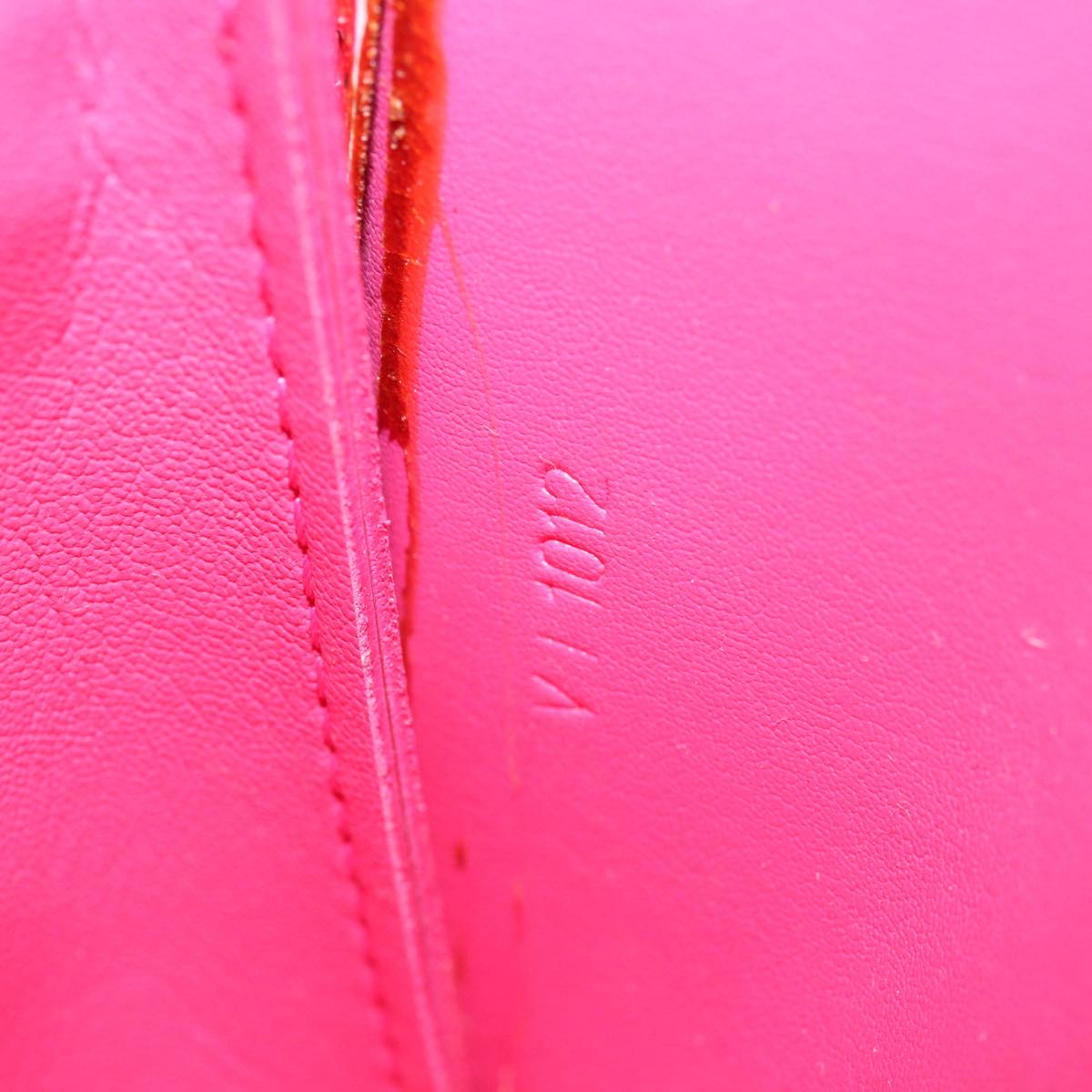 LOUIS VUITTON Monogram Vernis Lexington Pouch Fuchsia M91223 LV ki4319