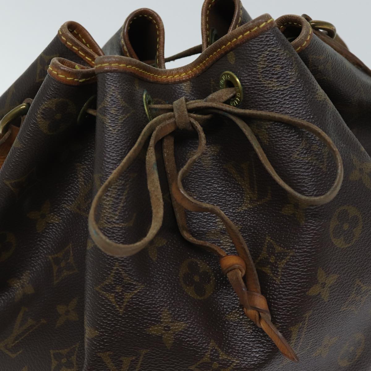 LOUIS VUITTON Monogram Noe Shoulder Bag M42224 LV ki4329