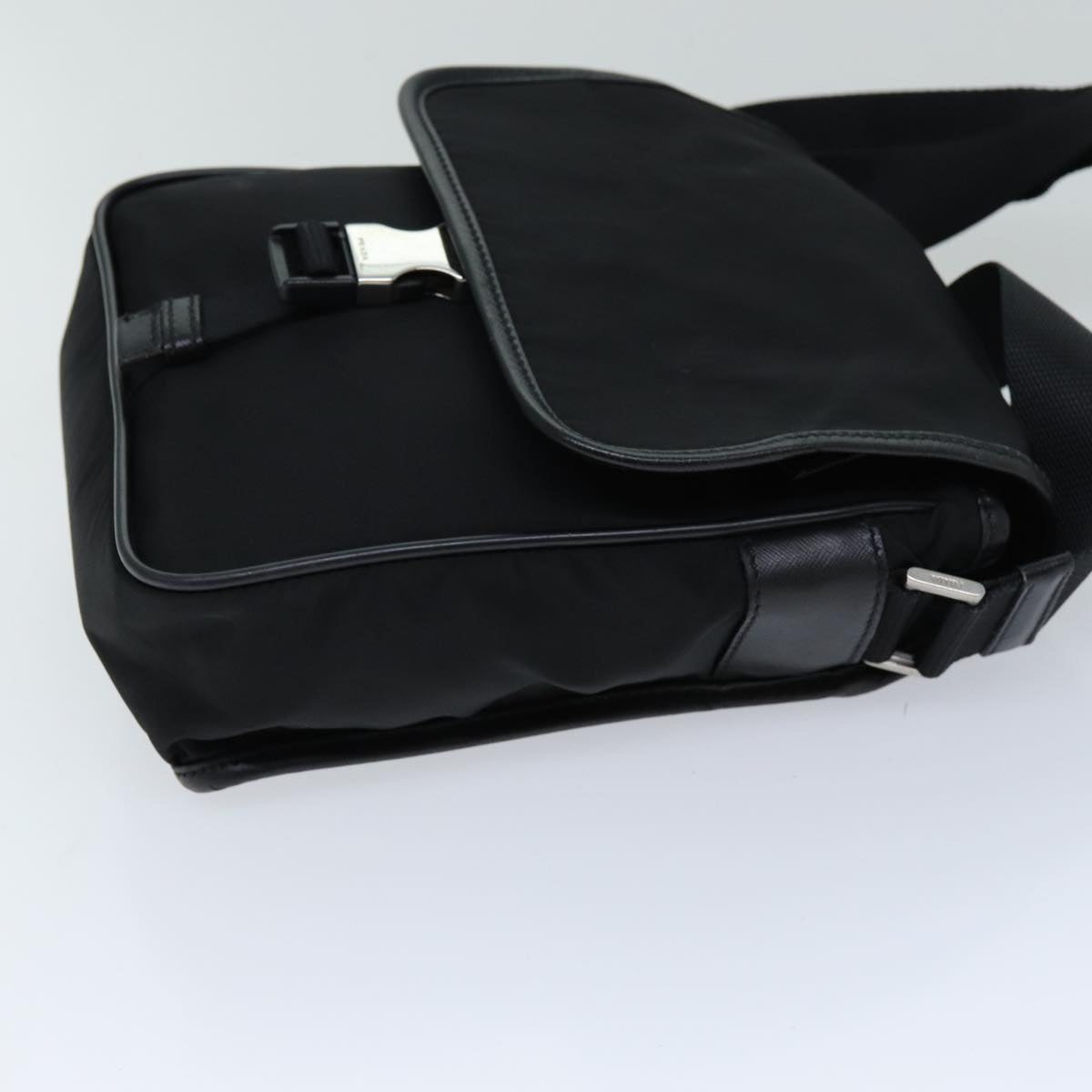 Luxury PradaShoulder Bag Nylon Leather Black ki4537