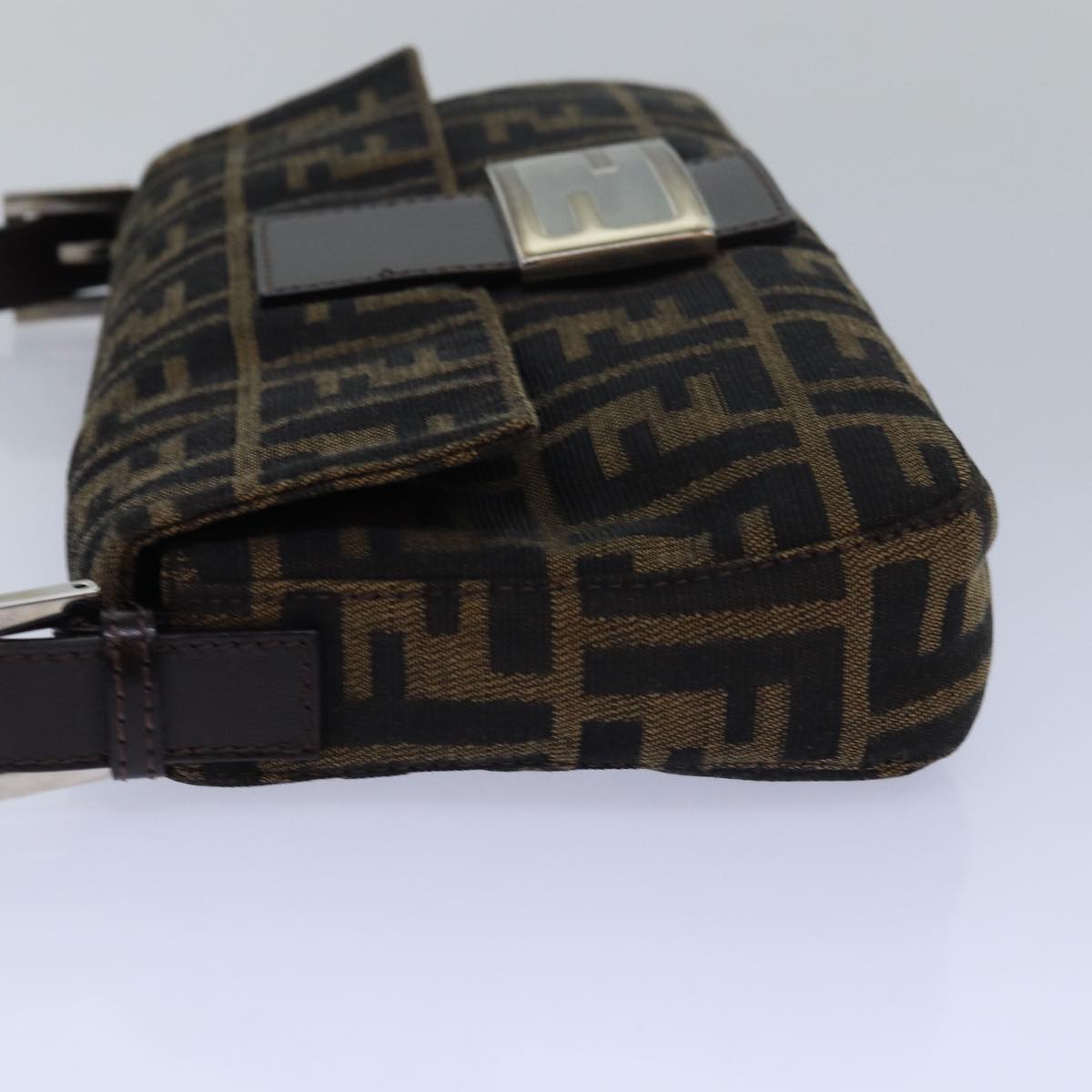 Luxury Fendi Zucca Canvas Mamma Baguette Shoulder Bag Brown Blackki4559A