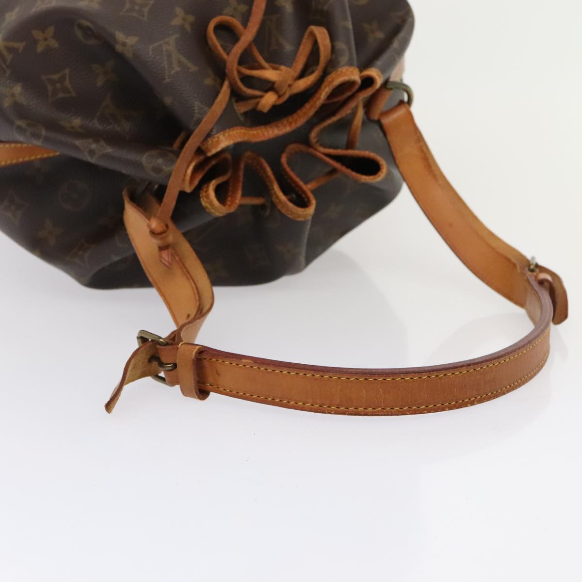 LOUIS VUITTON Monogram Noe Shoulder Bag M42224 LV ki4809