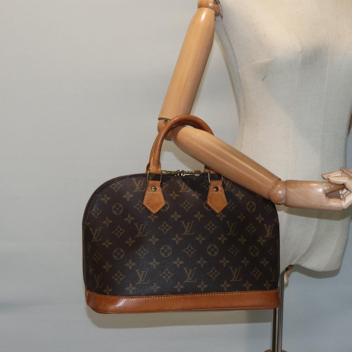 LOUIS VUITTON Monogram Alma Hand Bag M51130 LV ki4811
