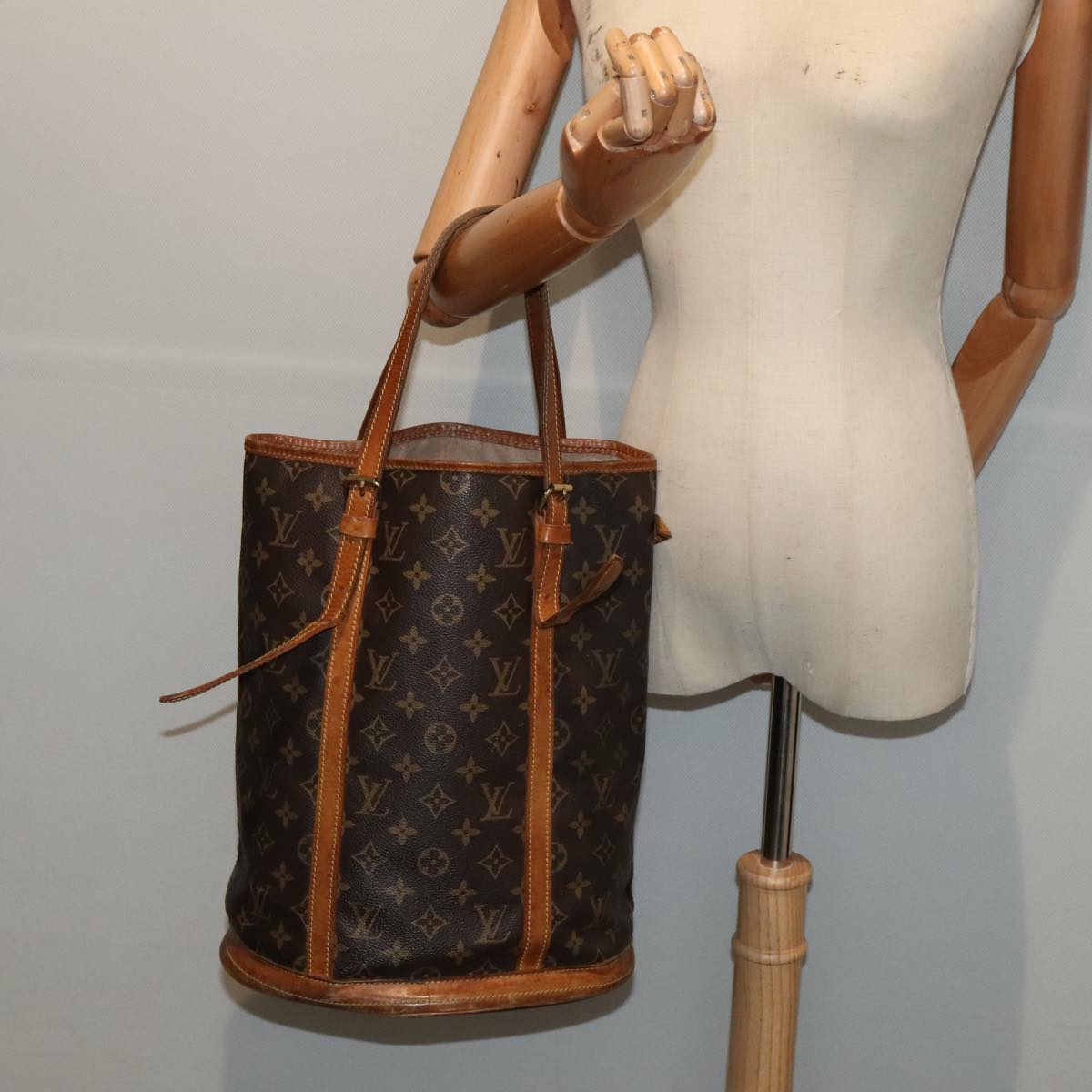 LOUIS VUITTON Monogram Bucket GM Shoulder Bag M42236 LV ki4814