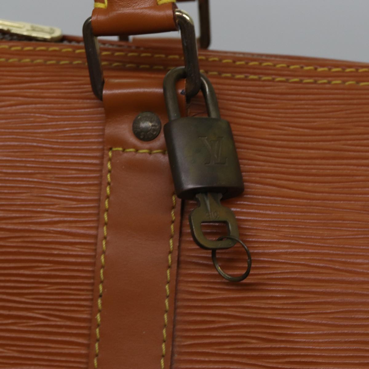 LOUIS VUITTON Epi Keepall 60 Boston Bag Brown Zipangu Gold M42948 LV ki4860