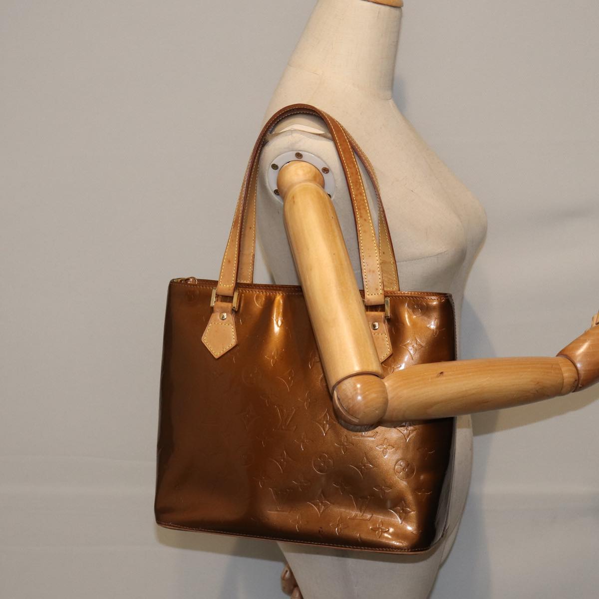LOUIS VUITTON Monogram Vernis Houston Hand Bag Bronze M91122 LV ki4911