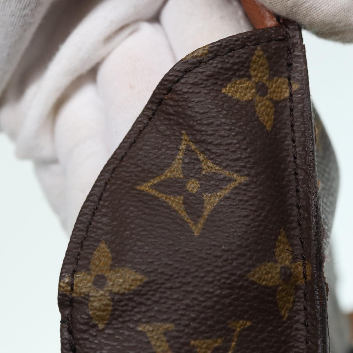 LOUIS VUITTON Monogram Saint Cloud GM Shoulder Bag M51242 LV ki4914