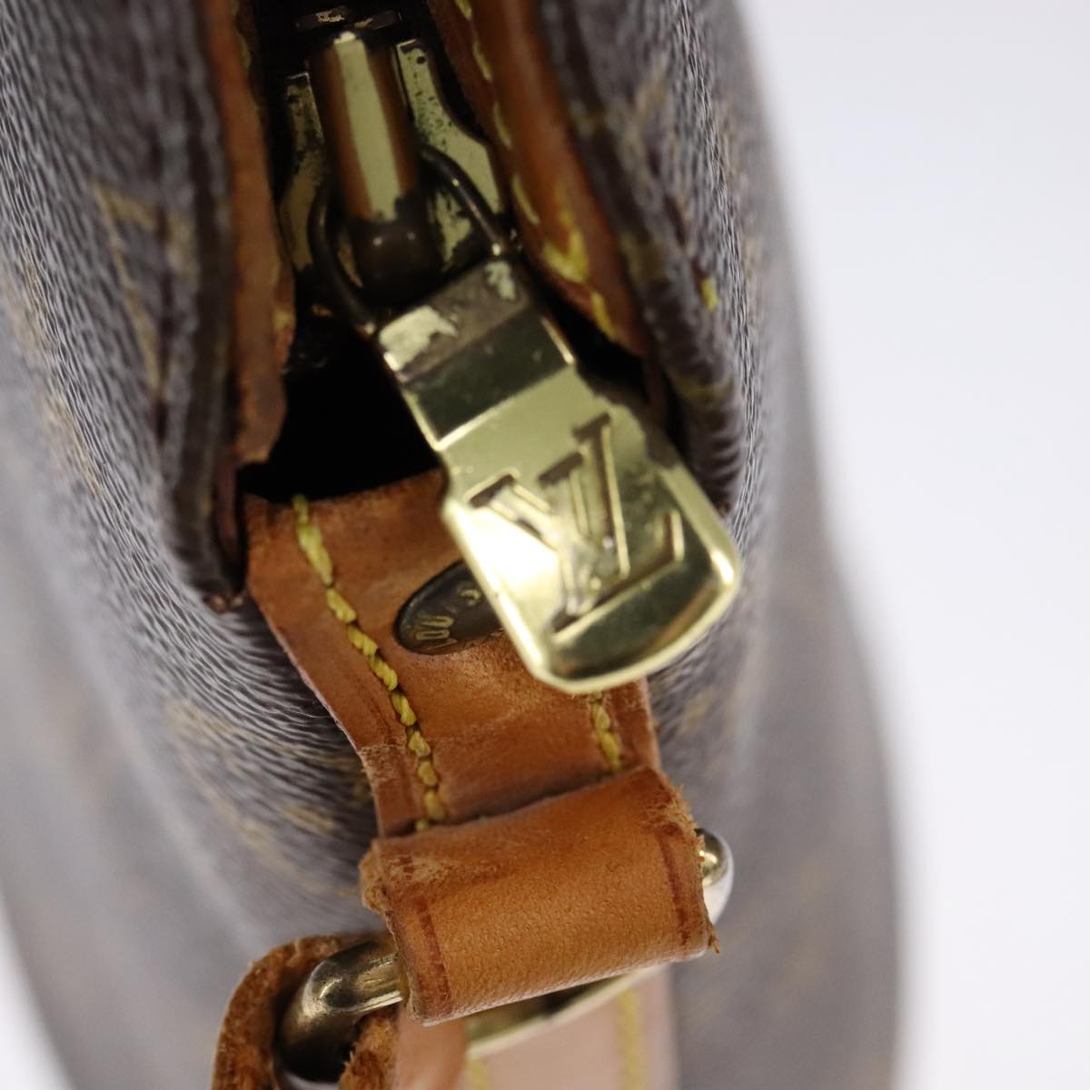 LOUIS VUITTON Monogram Drouot Shoulder Shoulder Bag M51290 LV ki5378