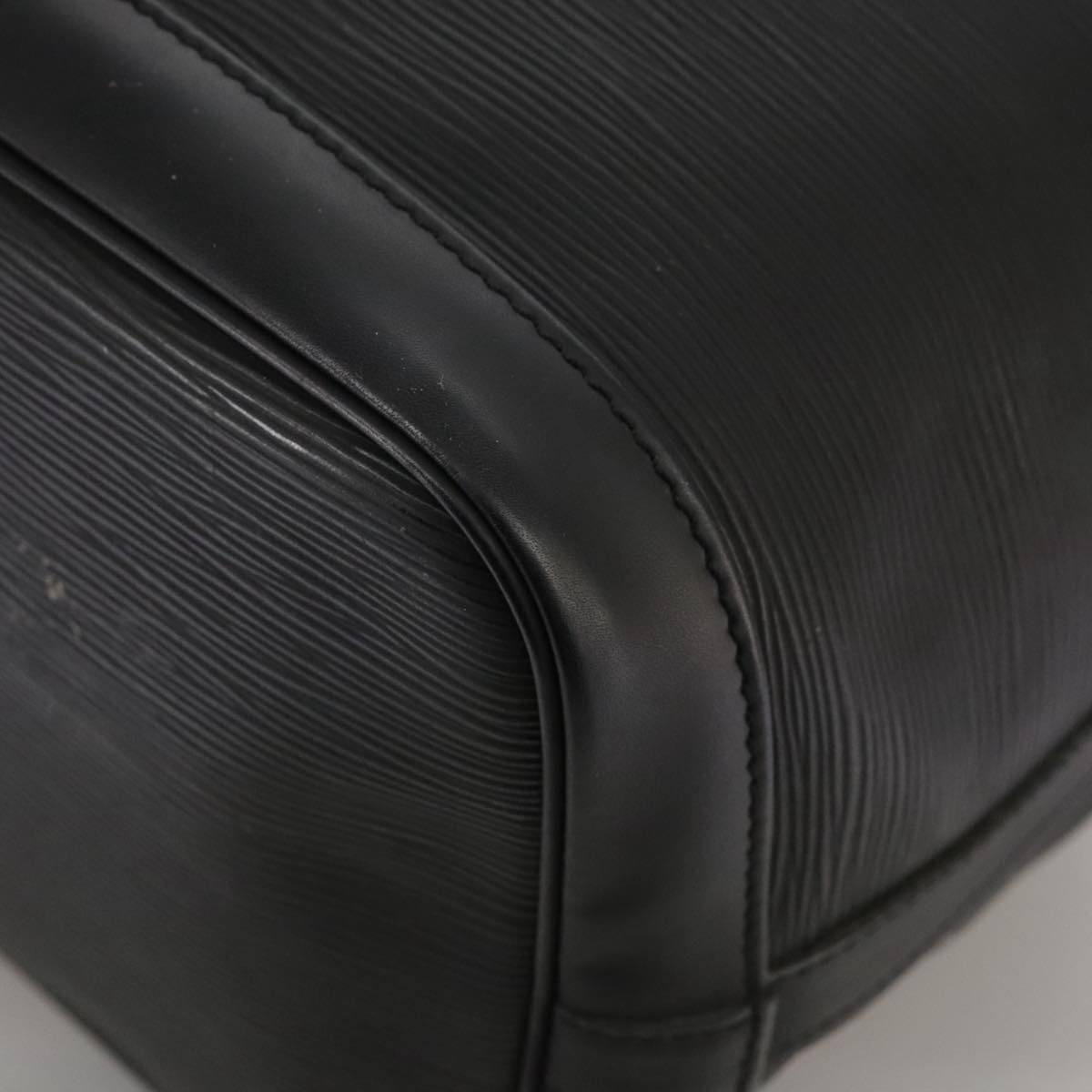 LOUIS VUITTON Epi Petit Noe Shoulder Bag New Model Black M40752 LV ki5391
