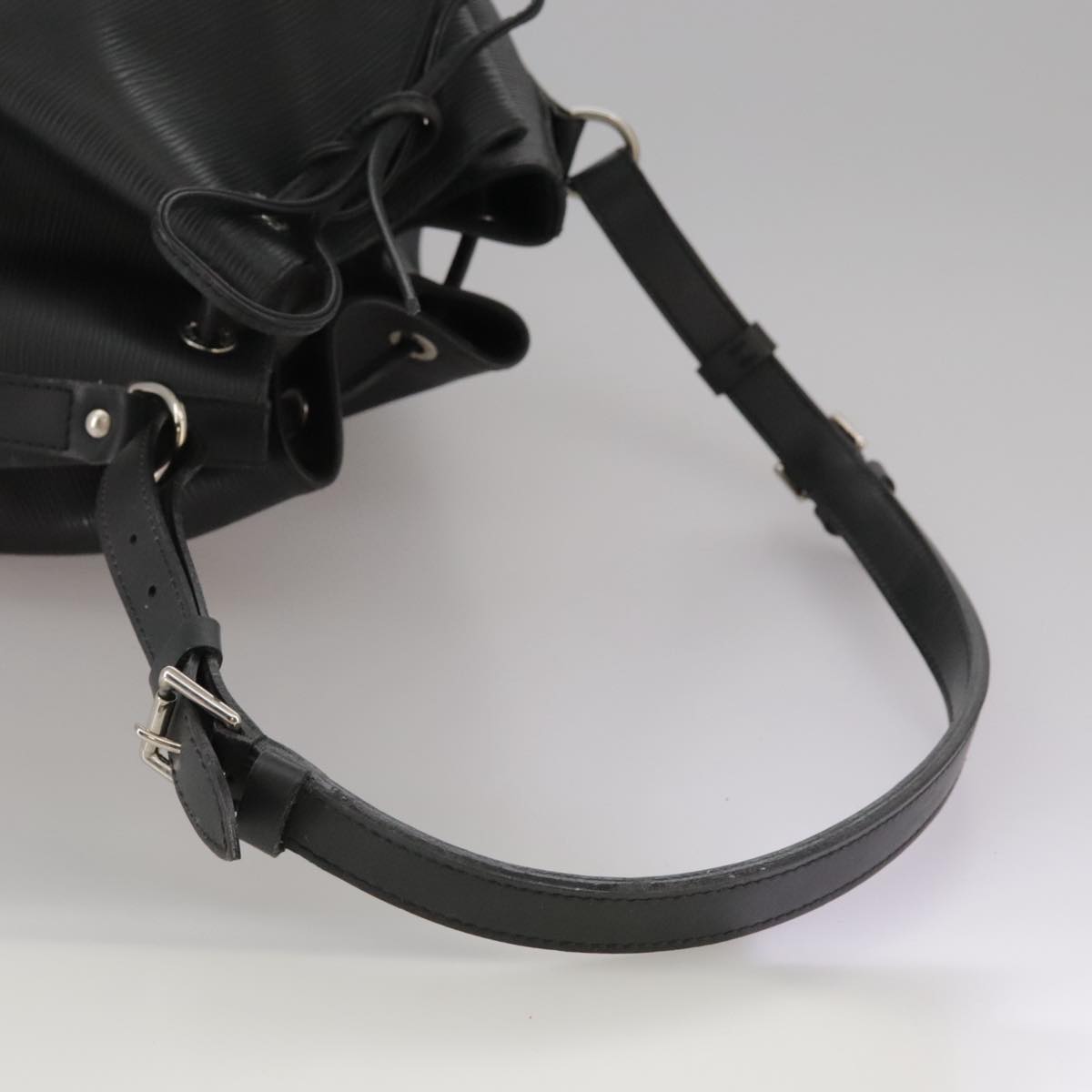 LOUIS VUITTON Epi Petit Noe Shoulder Bag New Model Black M40752 LV ki5391