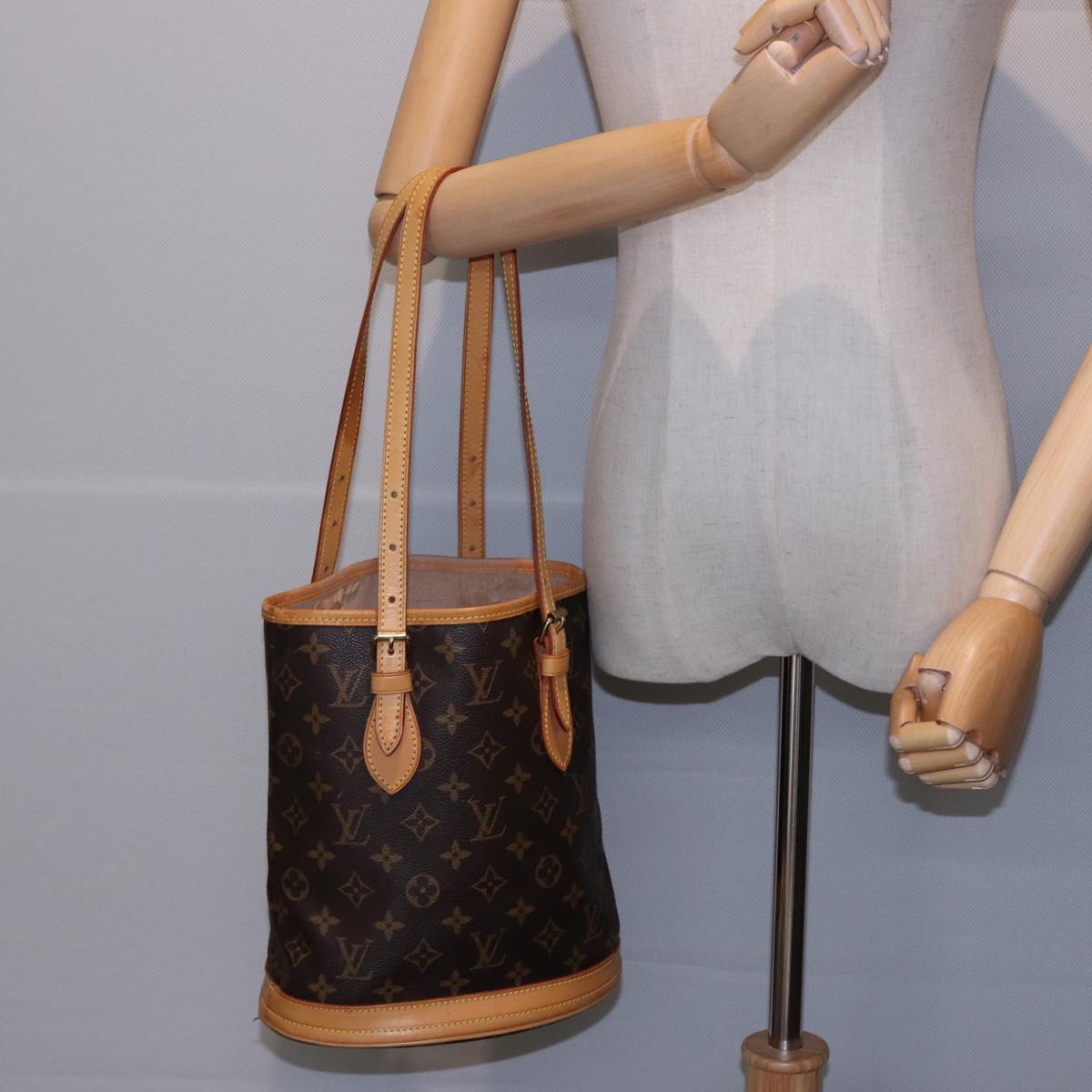 LOUIS VUITTON Monogram Bucket PM Shoulder Bag M42238 LV kk242