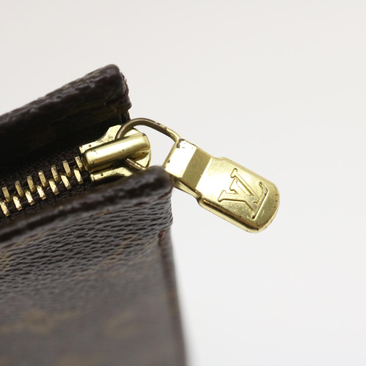LOUIS VUITTON Monogram Poche Toilette 26 Pouch M47542 LV lt427