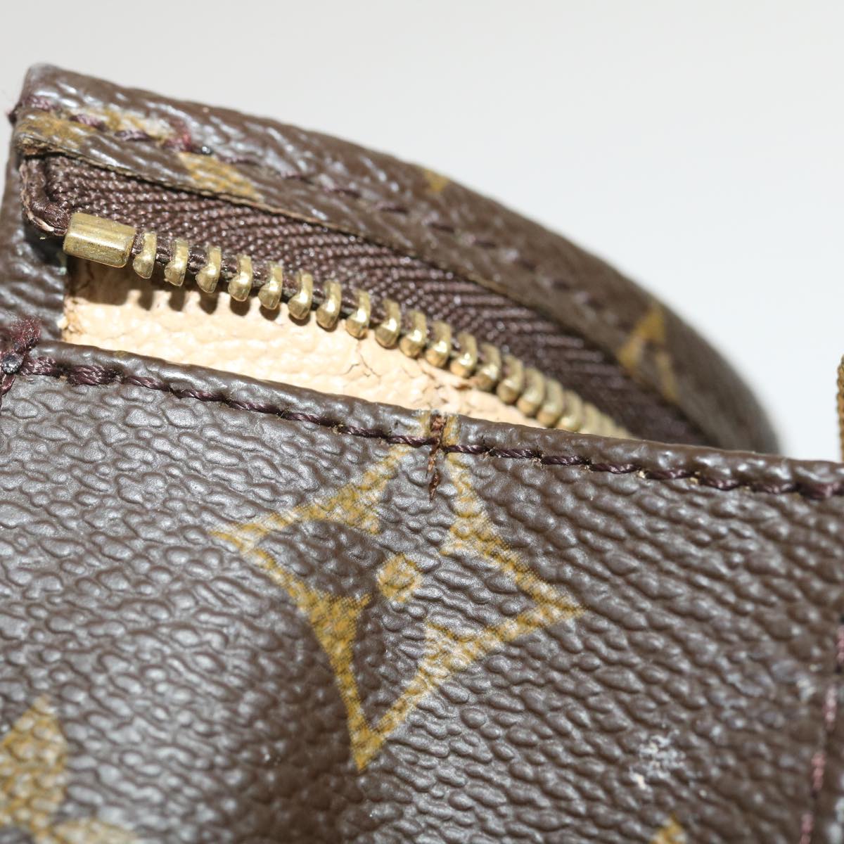 LOUIS VUITTON Monogram Poche Toilette 26 Pouch M47542 LV lt427