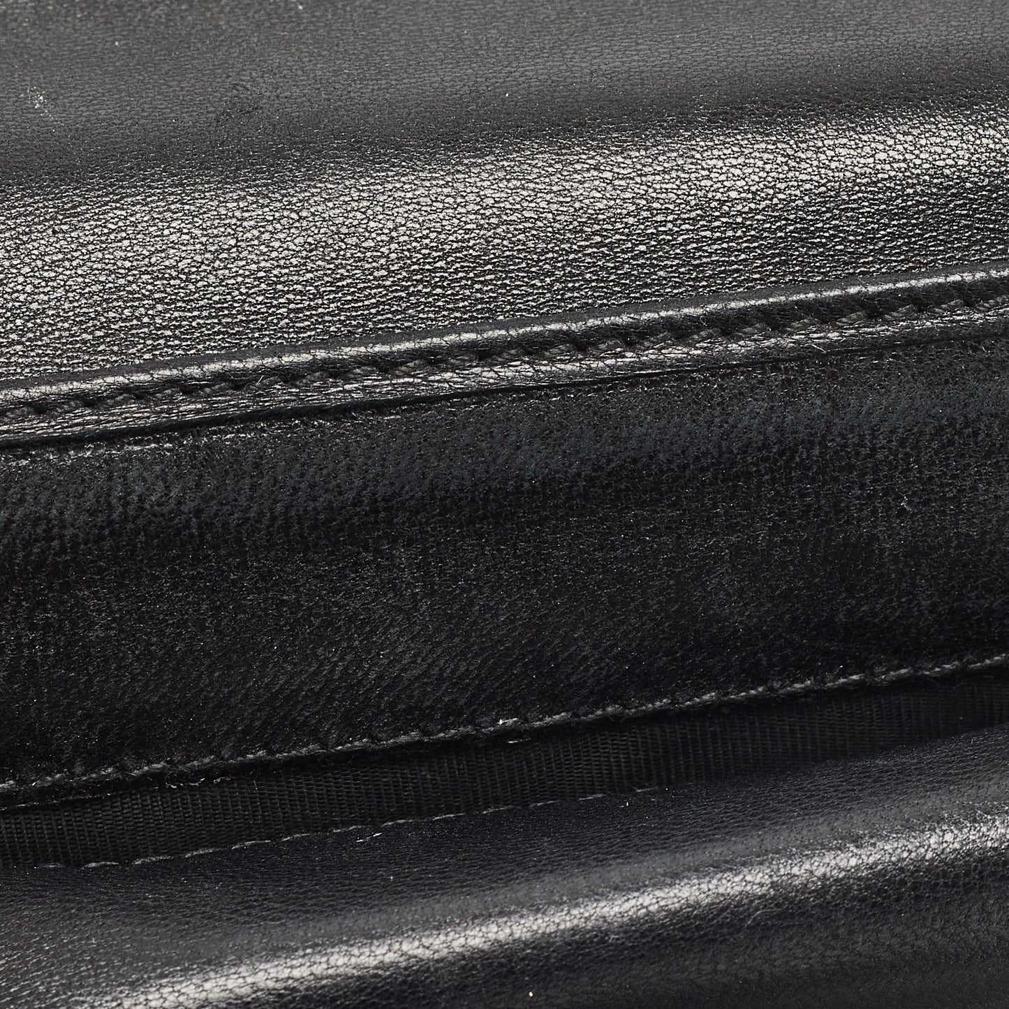 Luxury Gucci Trending 2025 Black Microssima Leather Logo Trifold Wallet