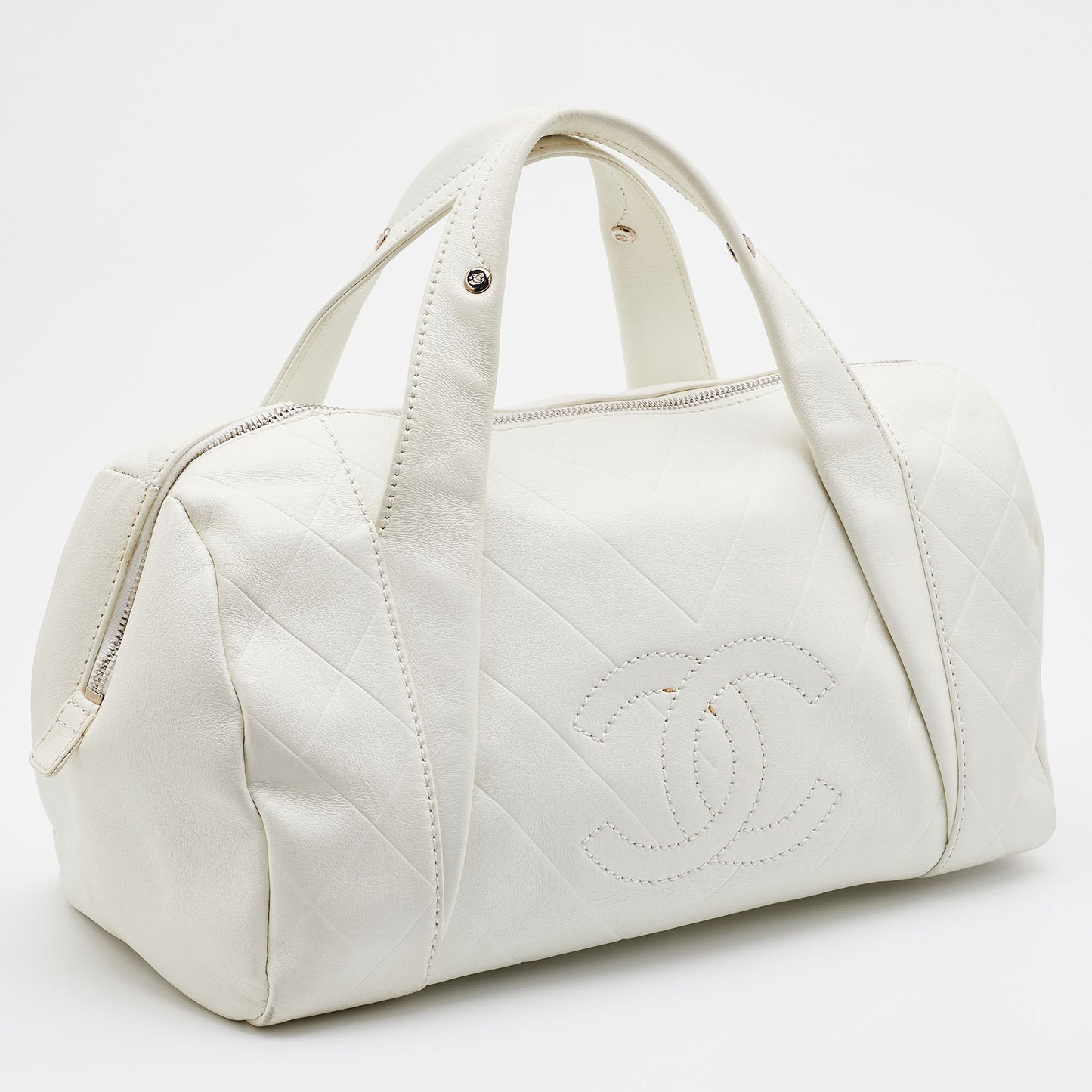 Luxury Chanel Off White Double Quilt Leather Bowler Bag
