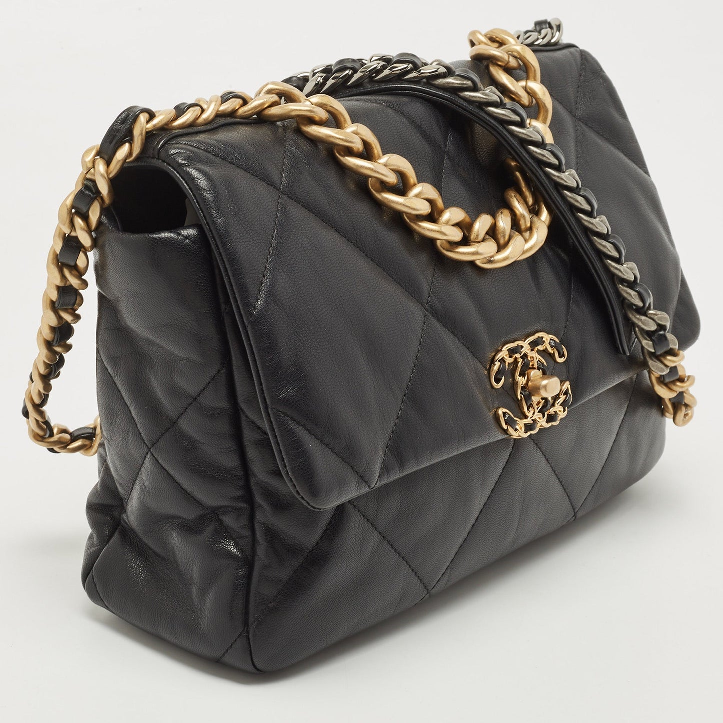 CHANEL Black Quilted Leather CC Chain Link 19 Flap Bag