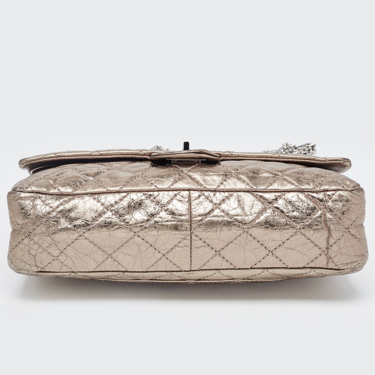 CHANEL Metallic Quilted Aged Leather Reissue 2.55 Classic 226 Flap Bag