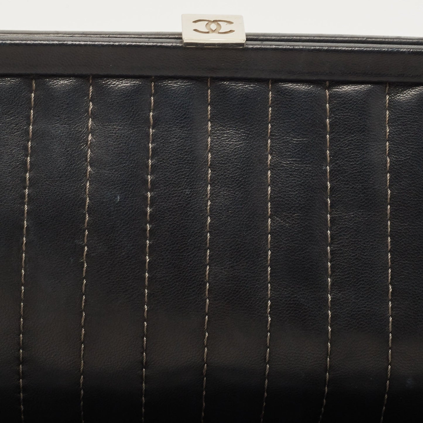 CHANEL Black Vertical Stitch Leather Vintage Clutch