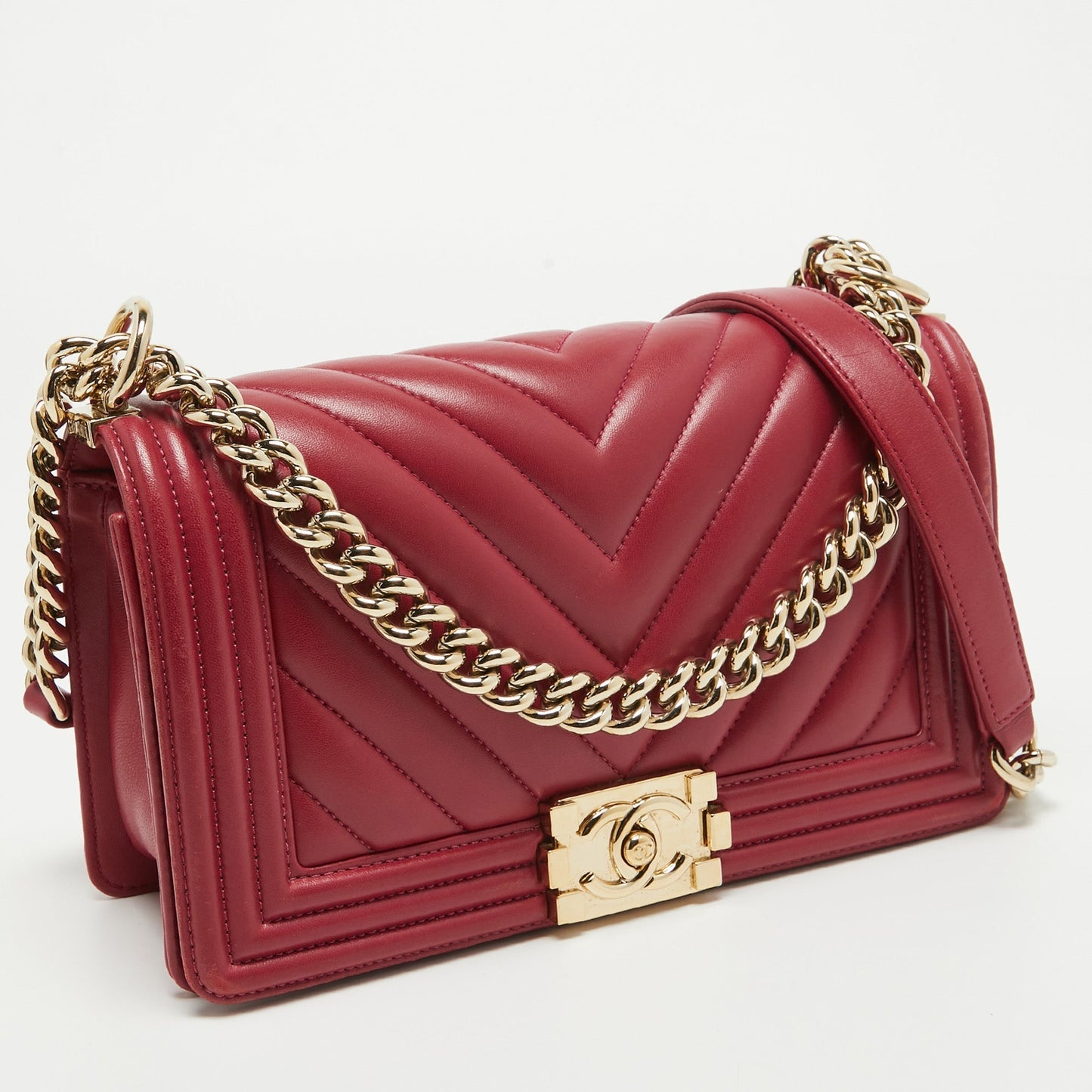 CHANEL Fuchsia Chevron Leather Medium Boy Flap Bag