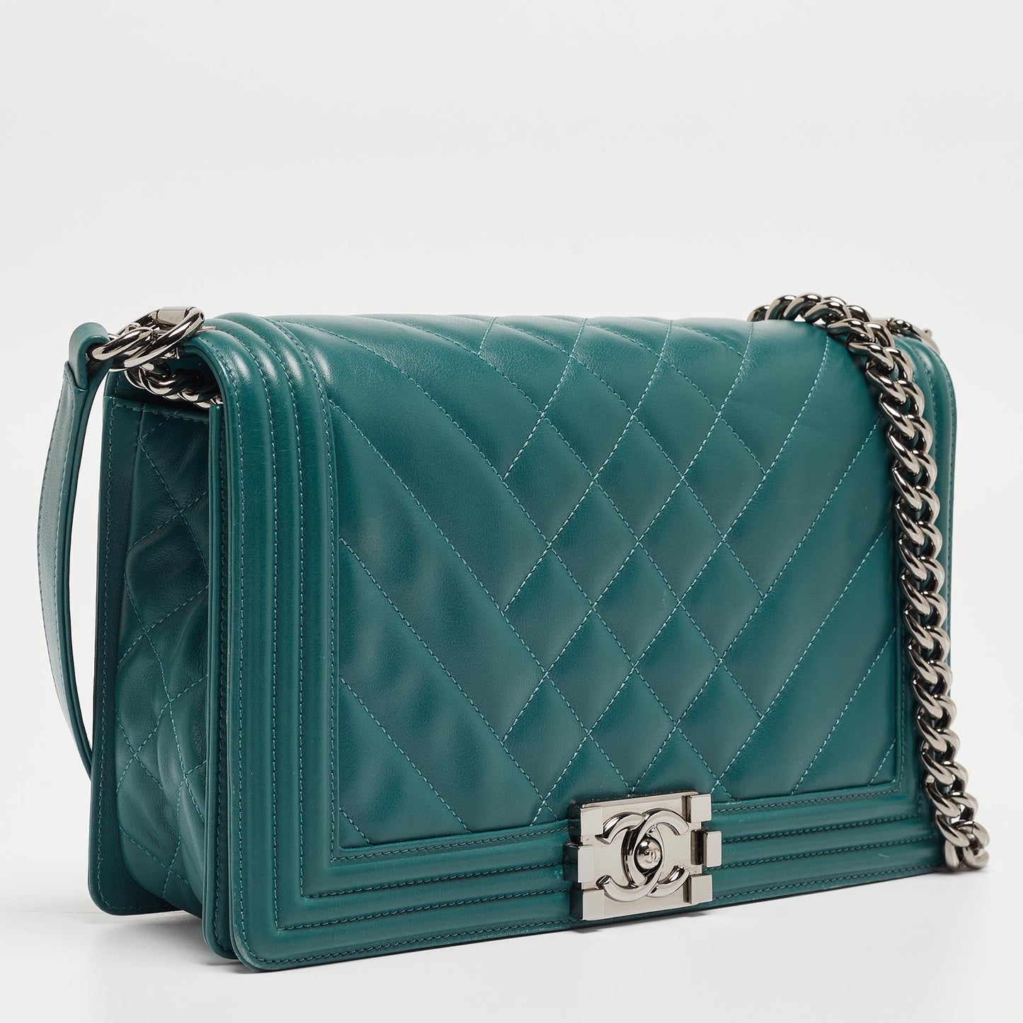 CHANEL Green Quilted Leather New Medium Boy Bag