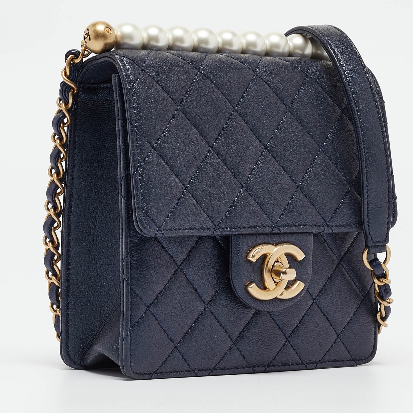 CHANEL Navy Blue Quilted Leather Chic Pearls Flap Bag