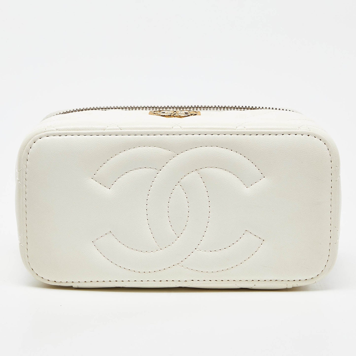 CHANEL Off White Quilted Leather Vanity Case Chain Bag
