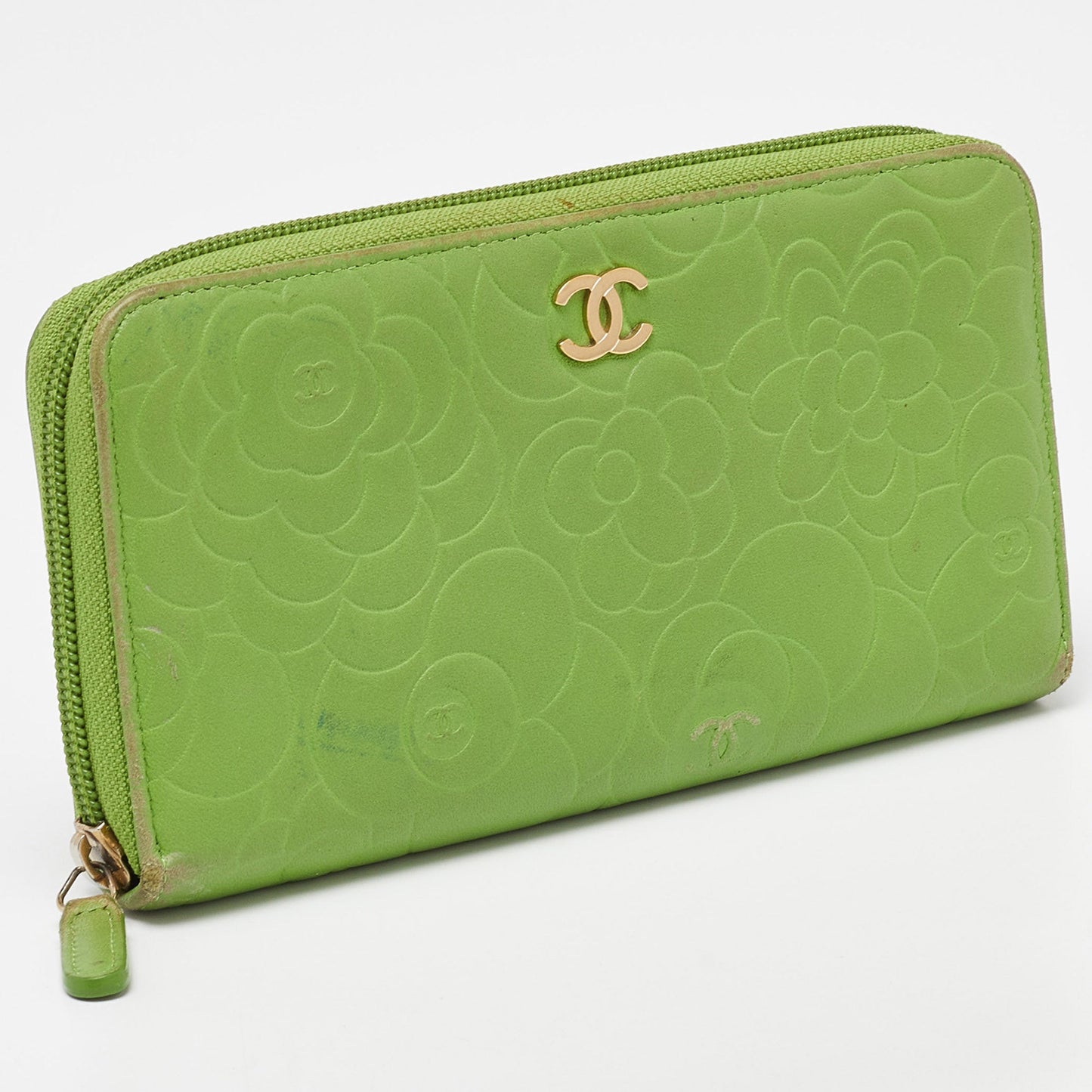 CHANEL Green Leather Camellia Zip Around Wallet