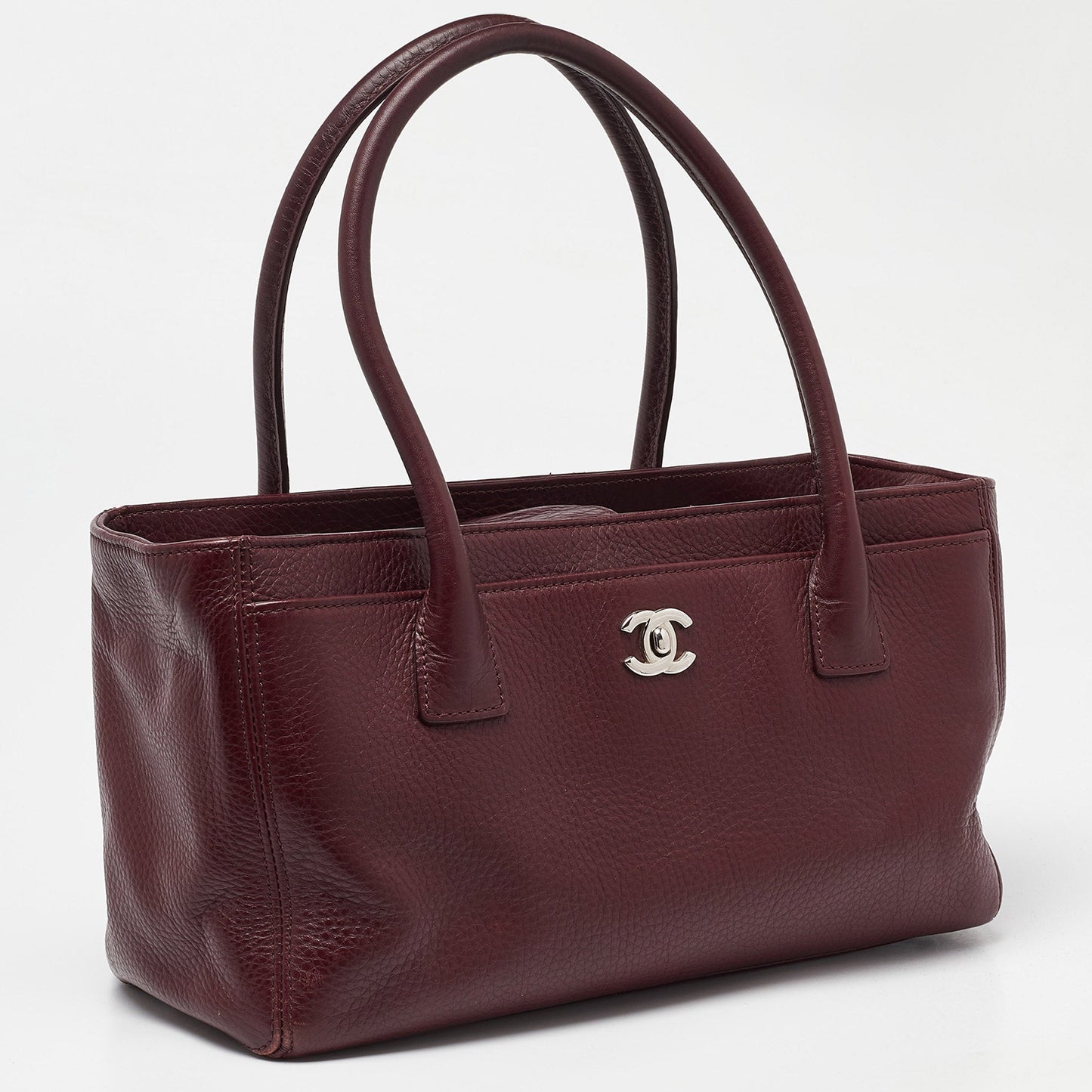 CHANEL Red Leather Small Cerf Shopper Tote
