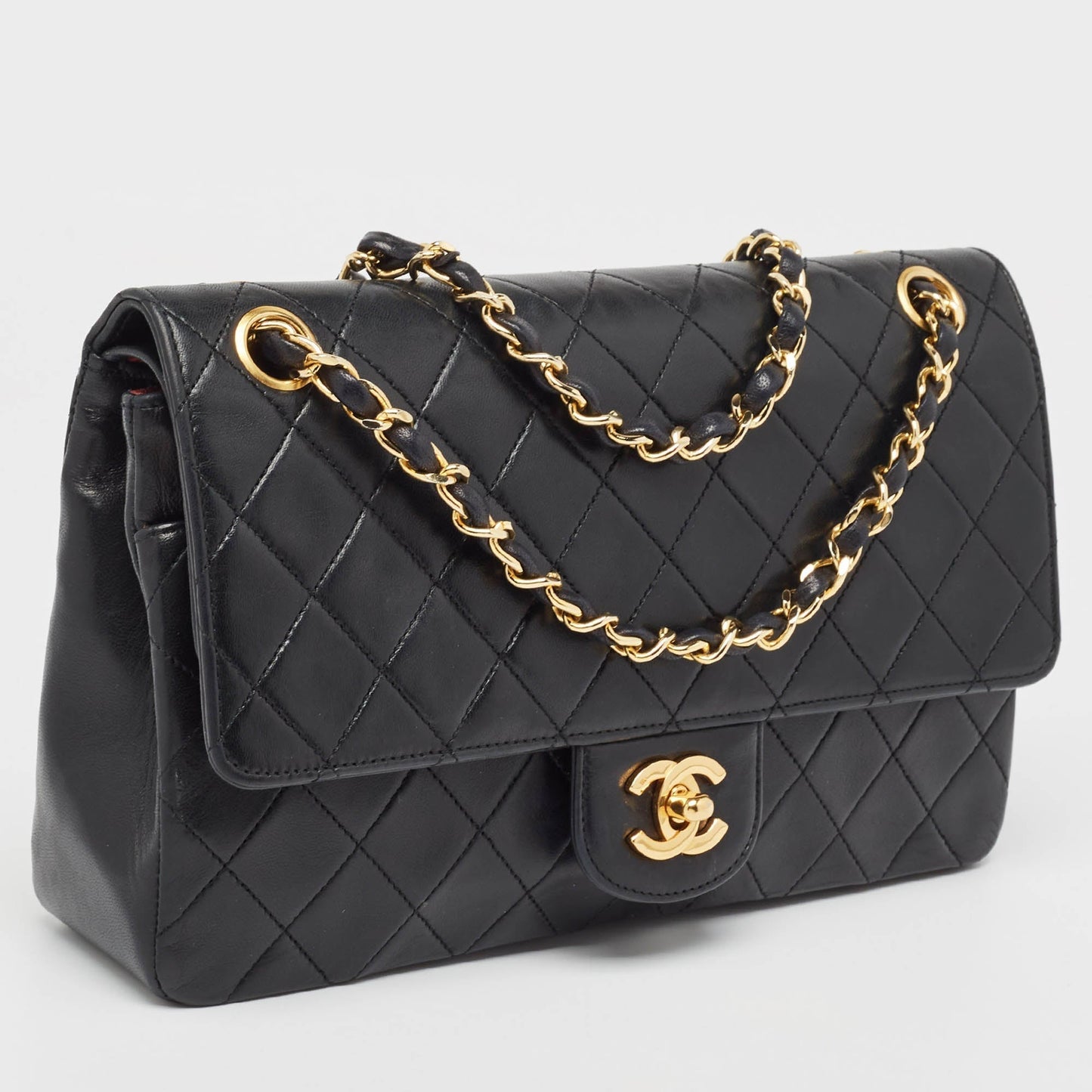 CHANEL Black Quilted Leather Medium Classic Double Flap Bag