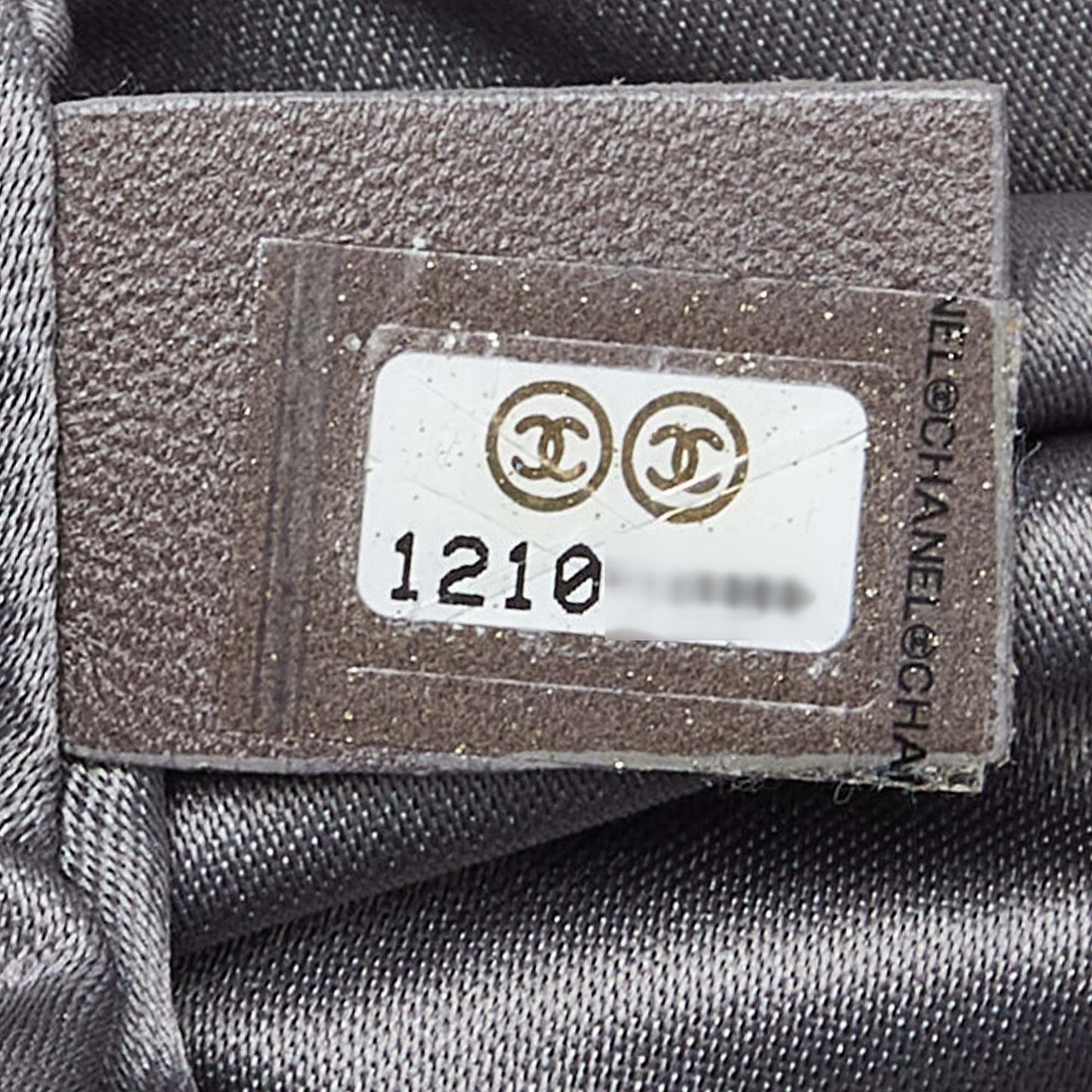 CHANEL White Leather CC Modern Chain Hobo