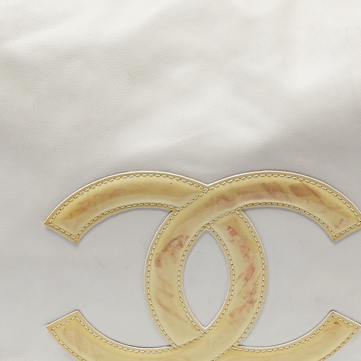 CHANEL White Leather CC Modern Chain Hobo