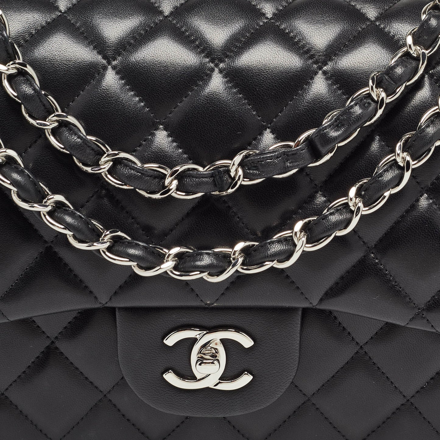 CHANEL Black Quilted Leather Jumbo Classic Double Flap Bag
