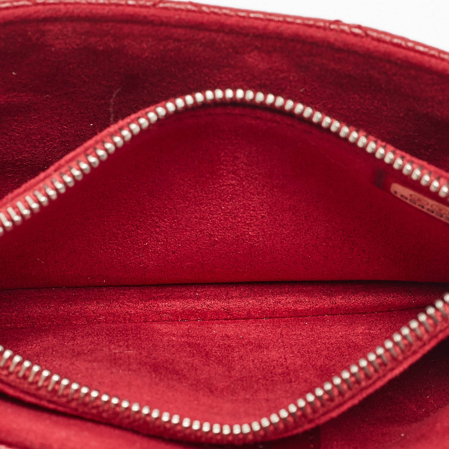 CHANEL Red Quilted Caviar Leather CC O Phone Pouch