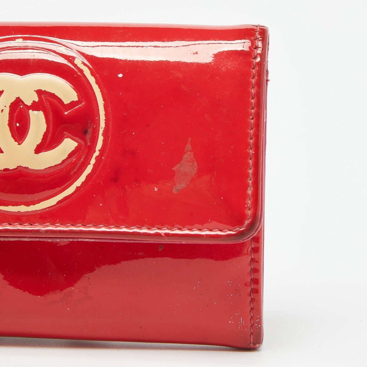 CHANEL Red Patent Leather CC Compact Wallet