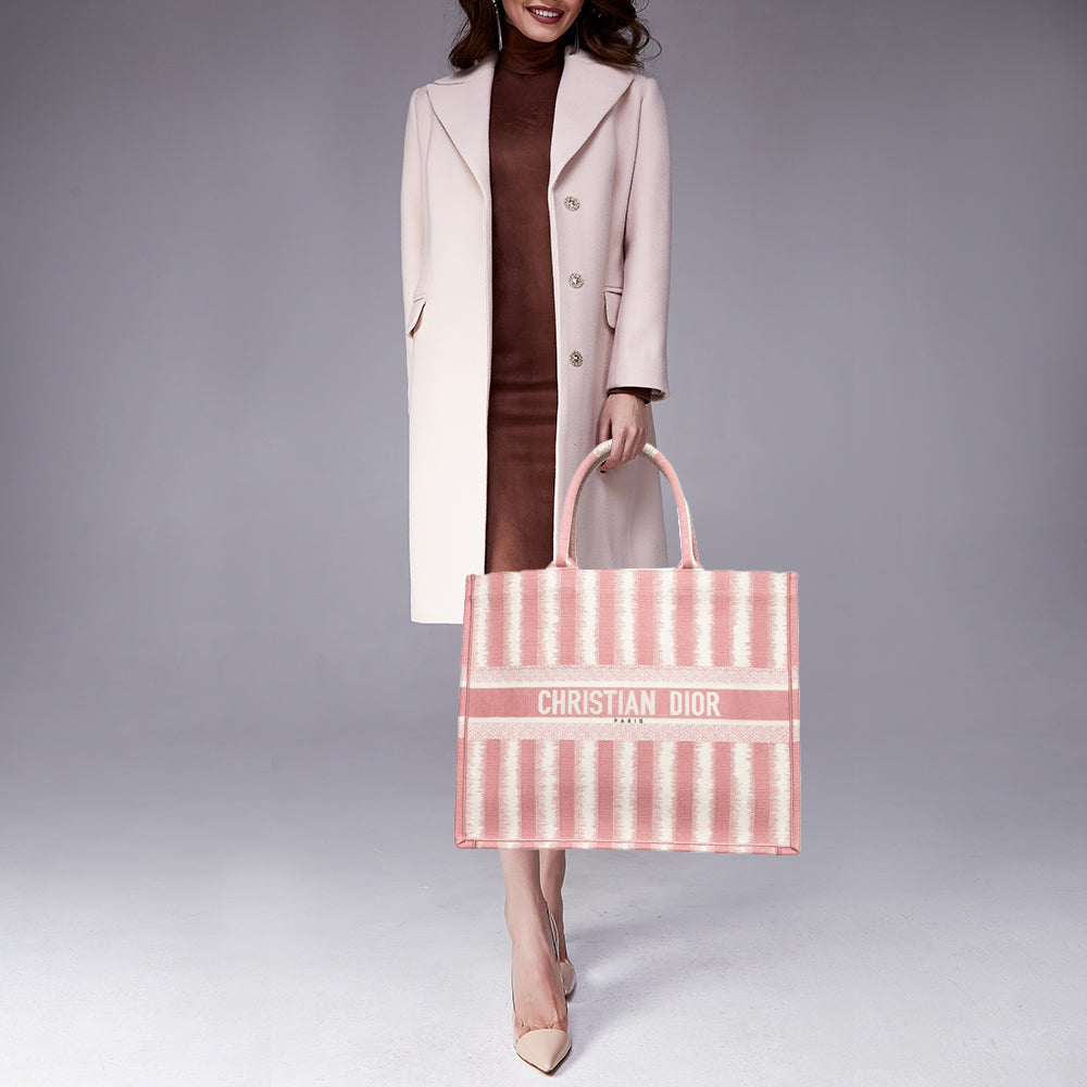 Luxury DiorPink/White Embroidered Canvas D-Stripe Book Tote