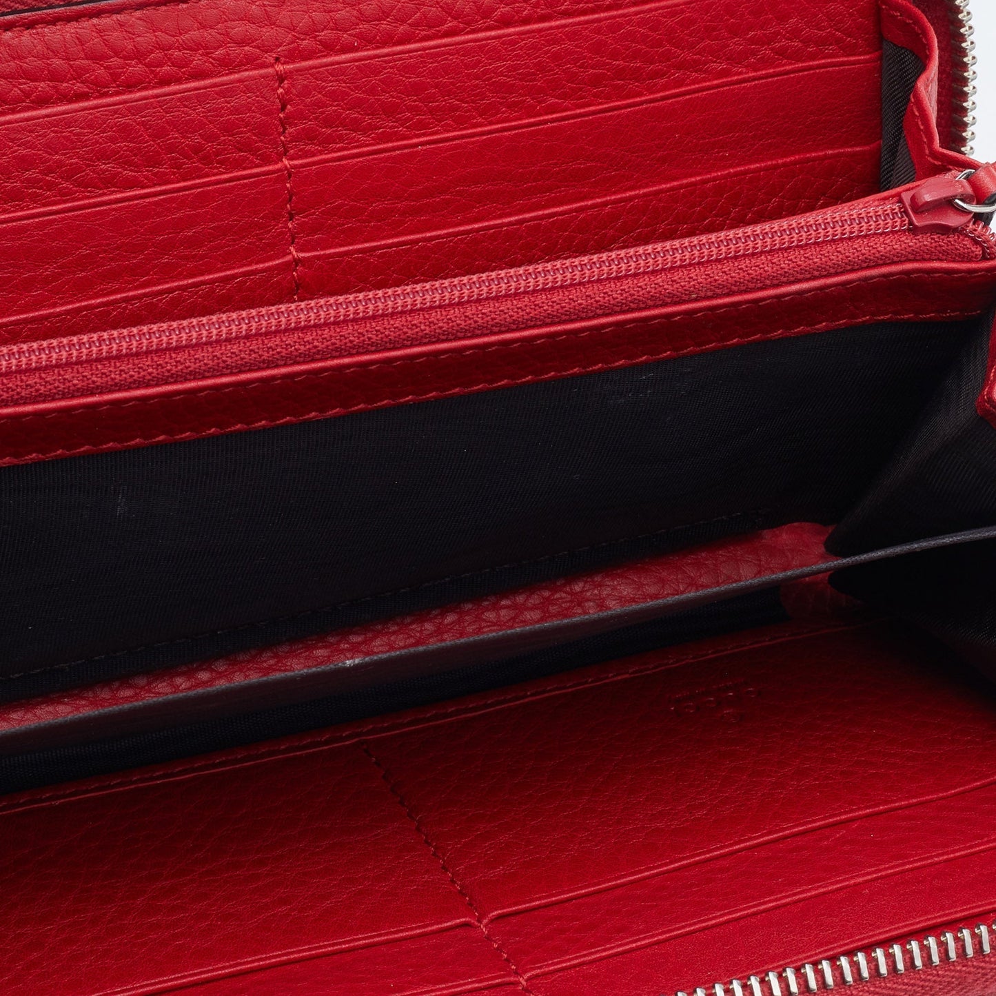 Luxury Gucci Red Leather Bamboo Tassel Zip Around Wallet