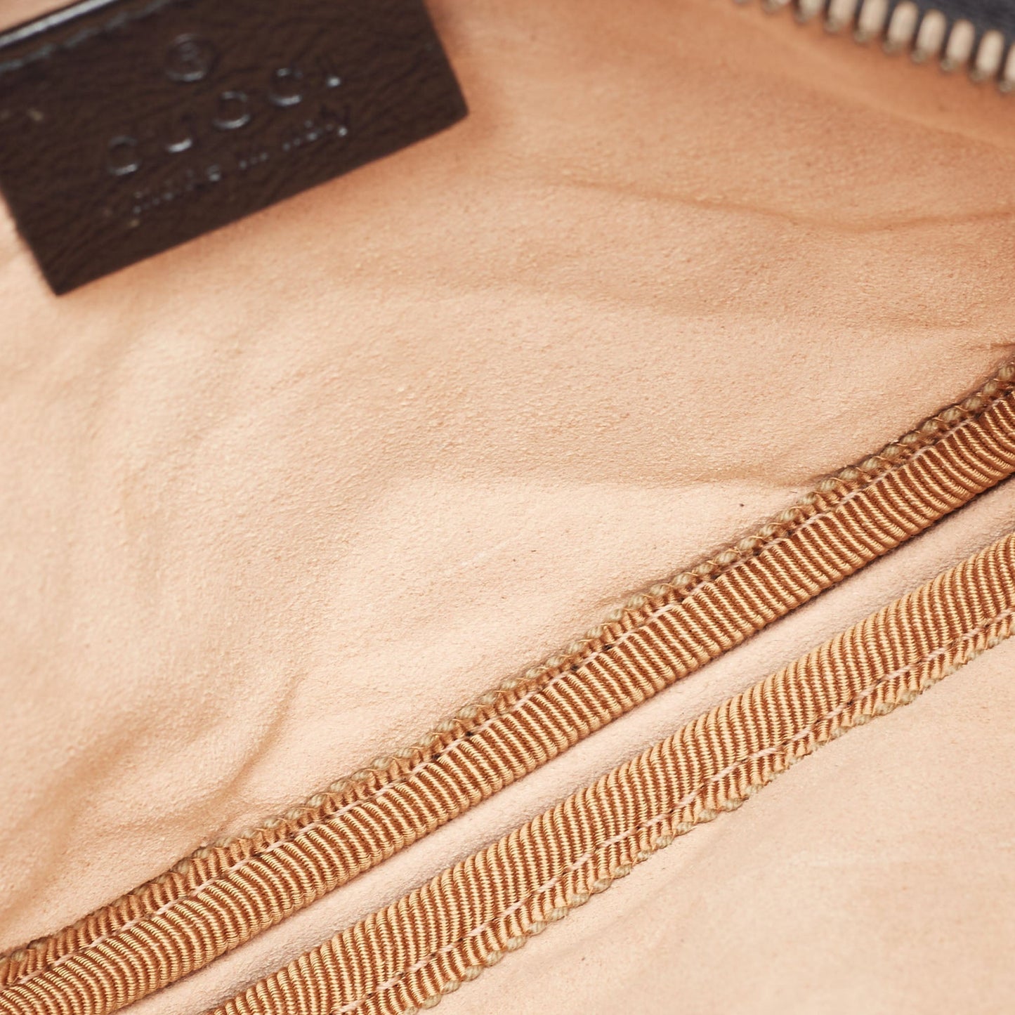 Luxury Gucci Trending 2025 Black Leather GG Marmont Pouch