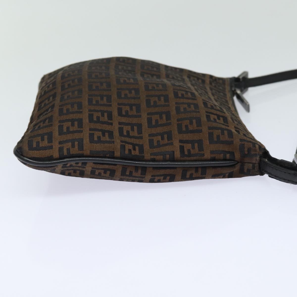 Luxury Fendi Zucchino Canvas Shoulder Bag Brownmr304