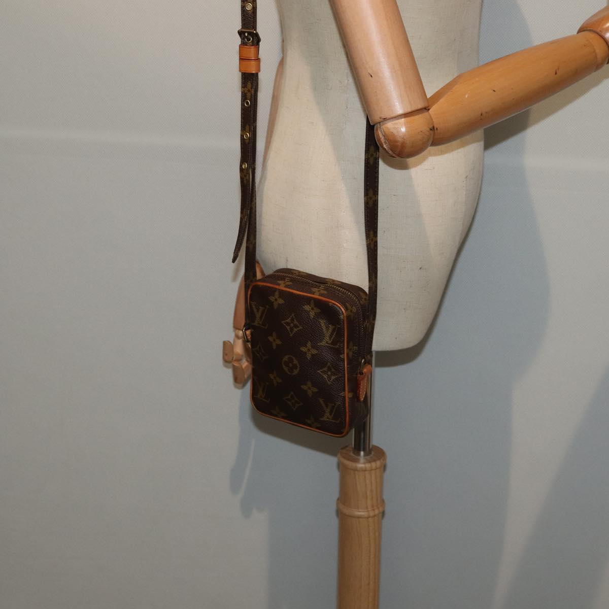 LOUIS VUITTON Monogram Mini Danube Shoulder Bag M45268 LV mr426
