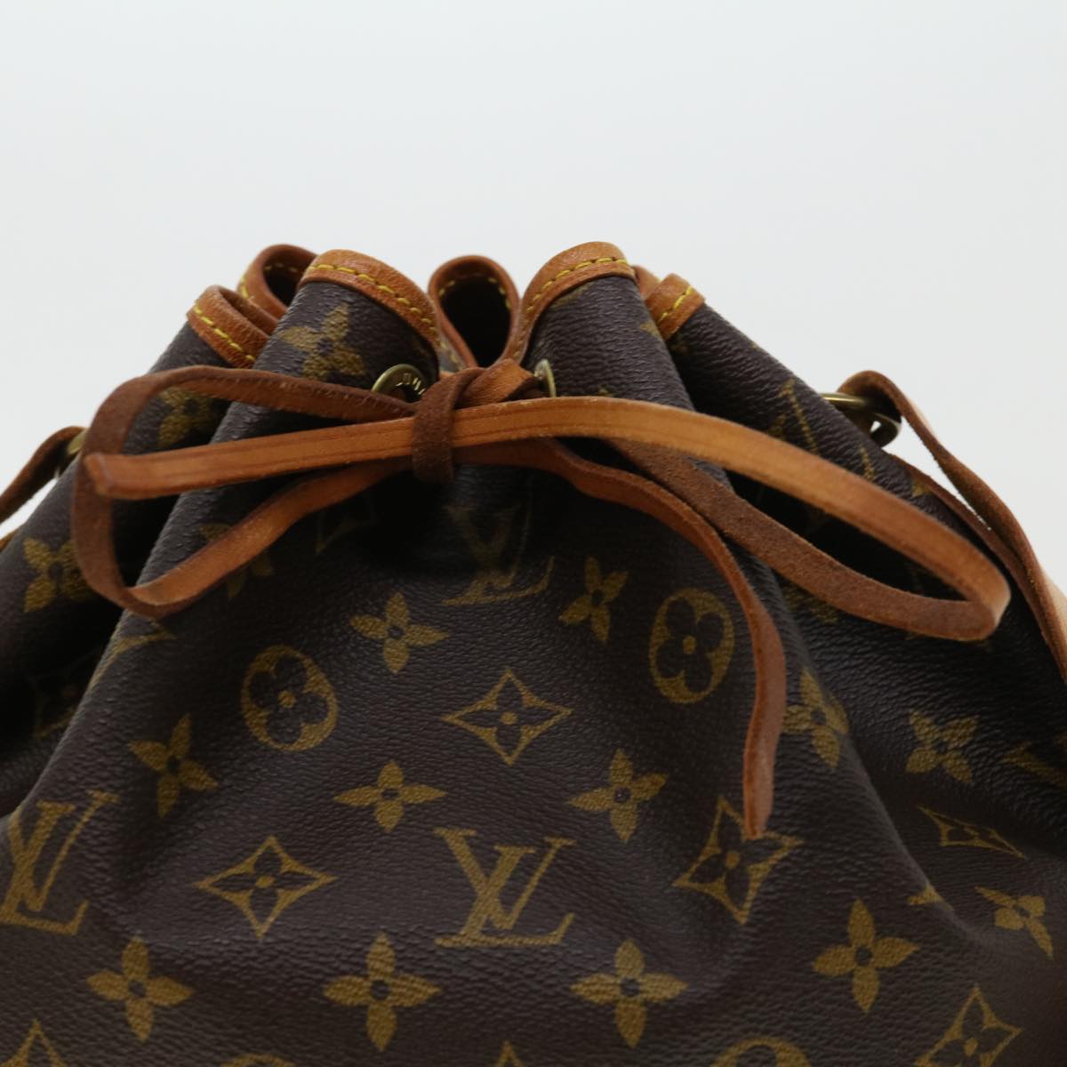 LOUIS VUITTON Monogram Petit Noe Shoulder Bag M42226 LV 35223