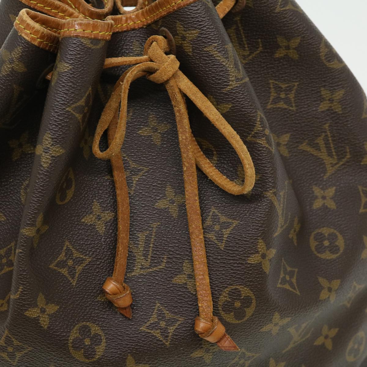 LOUIS VUITTON Monogram Noe Shoulder Bag M42224 LV 35268