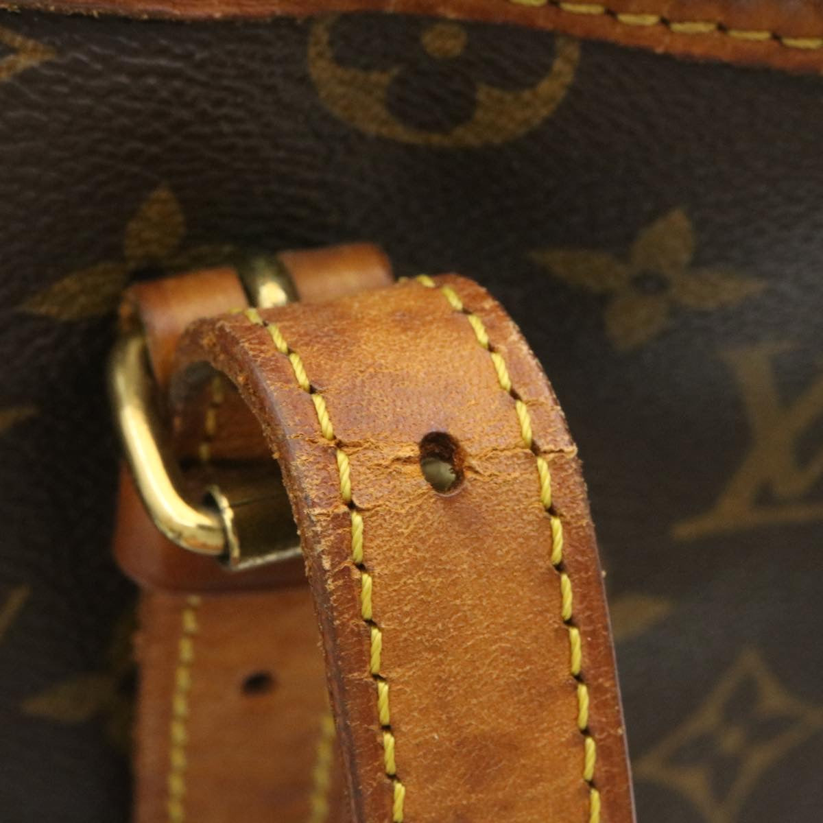 LOUIS VUITTON Monogram Bucket GM Shoulder Bag bs465 LV 34688