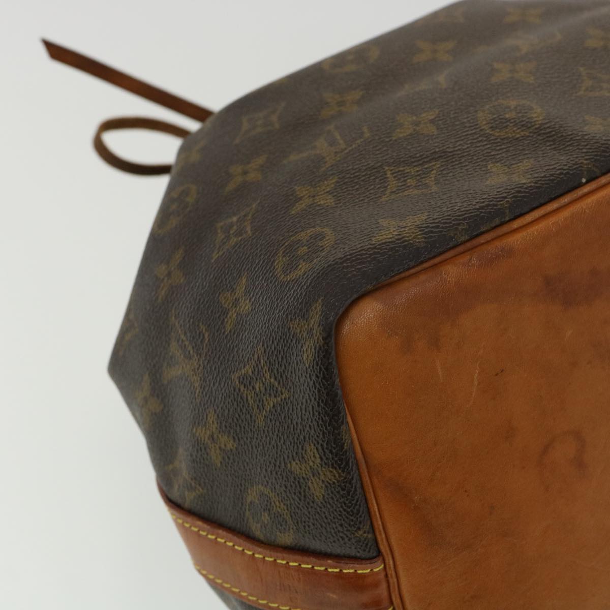 LOUIS VUITTON Monogram Petit Noe Shoulder Bag M42226 LV 34789