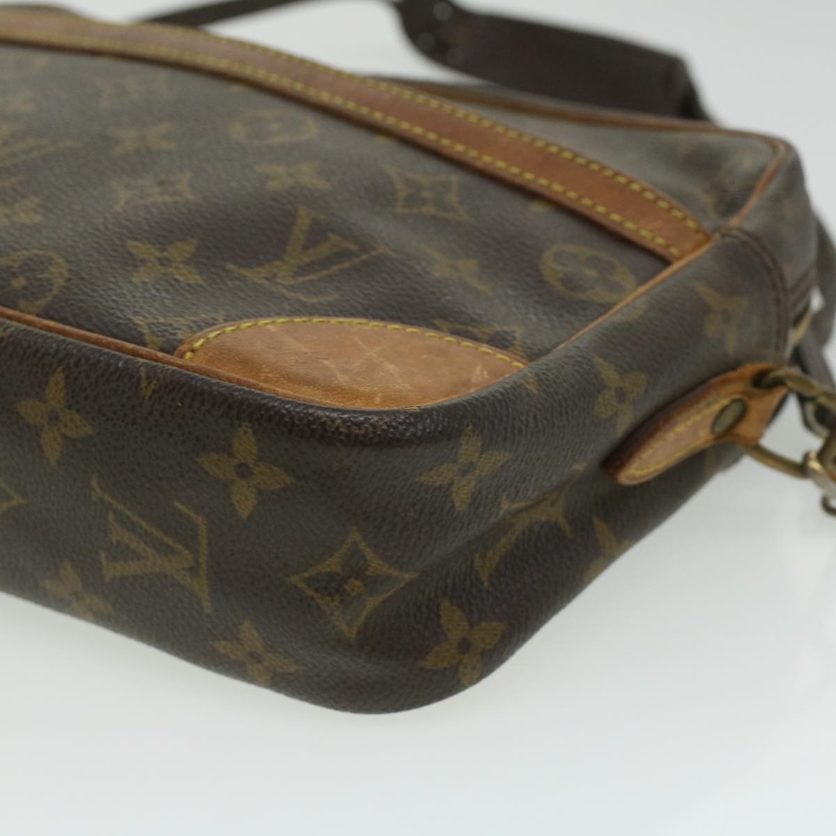 LOUIS VUITTON Monogram Trocadero 27 Shoulder Bag M51274 LV 34821
