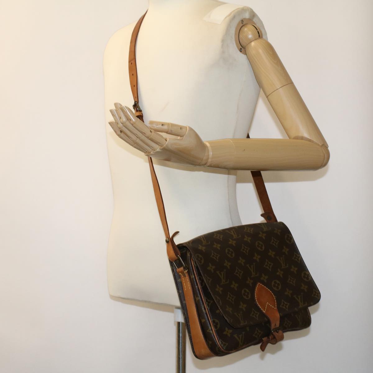 LOUIS VUITTON Monogram Cartouchiere GM Shoulder Bag M51252 LV 34829