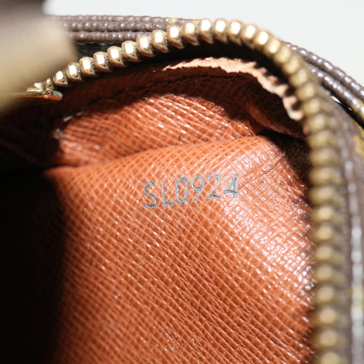 LOUIS VUITTON Monogram Danube Shoulder Bag M45266 LV ny117
