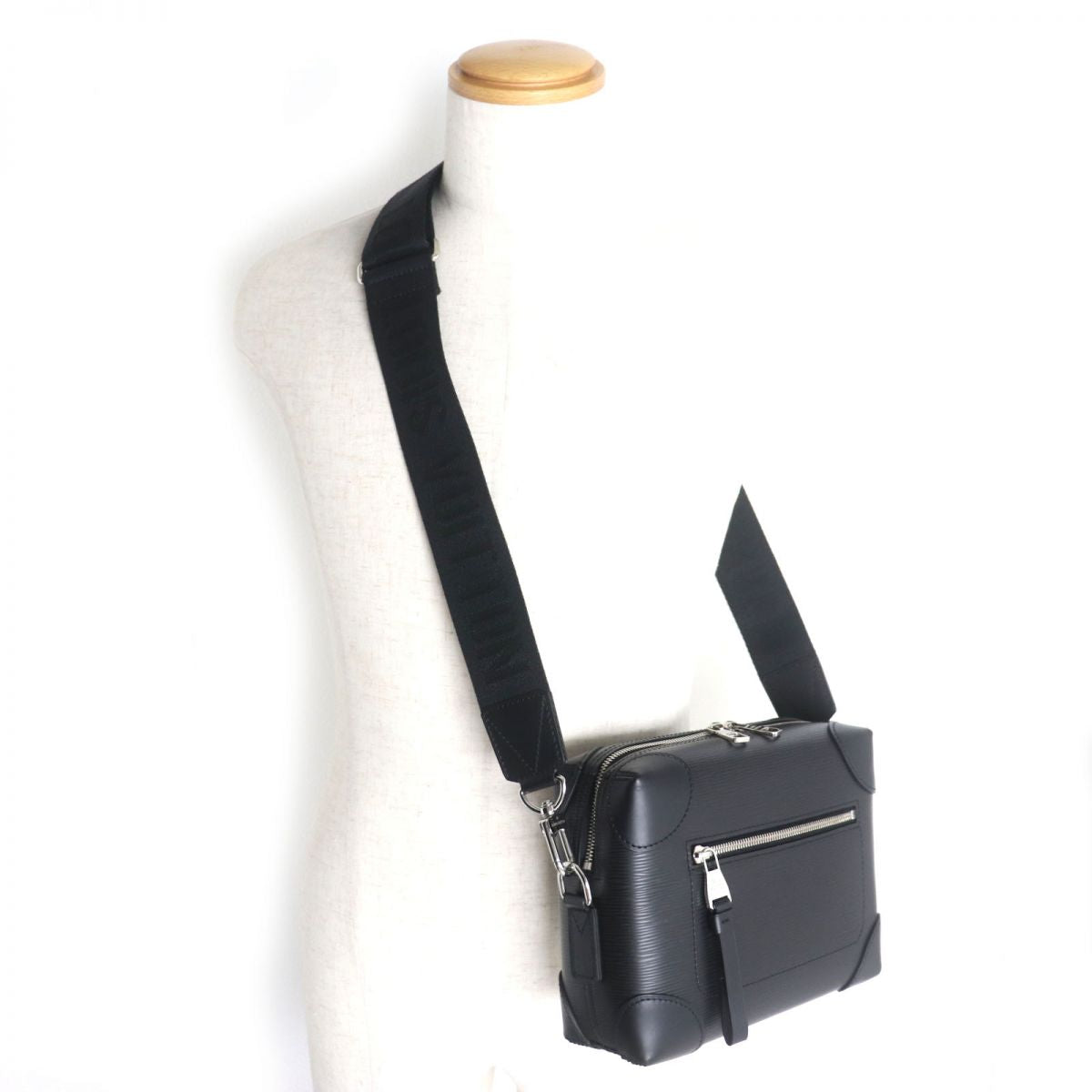 Louis Vuitton Epi Leather Shoulder Bag M56599